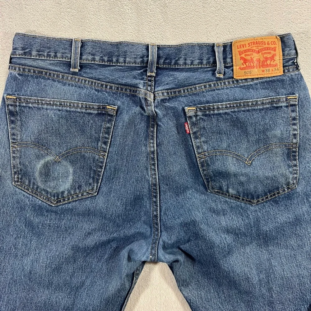 Levis normal wear
